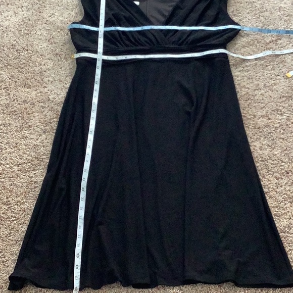 Evan-Picone sleeveless black draped front-size 14 - Picture 6 of 7